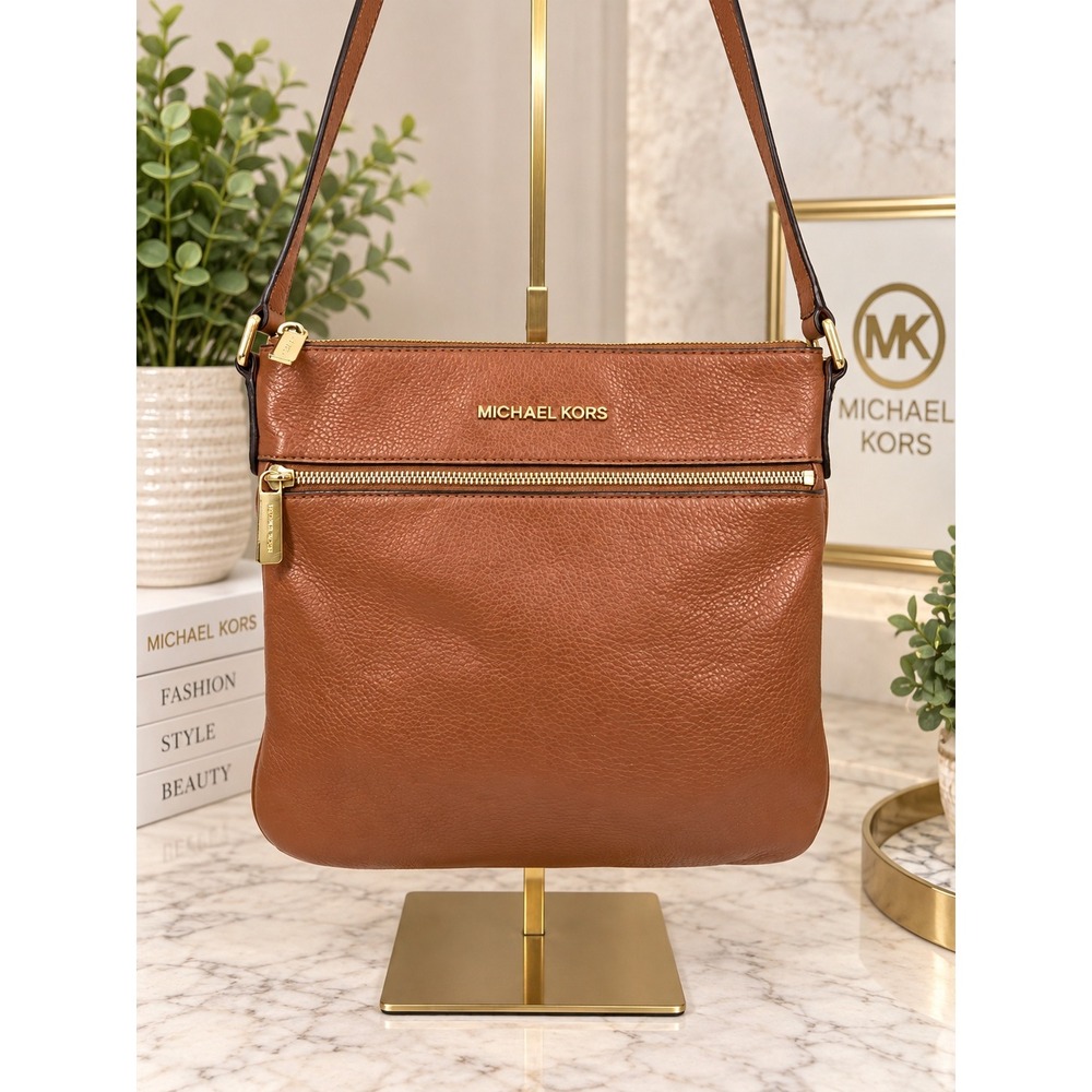 Michael Kors Riley Crossbody Bag Luggage Brown Pebbled Leather Gold Hardware